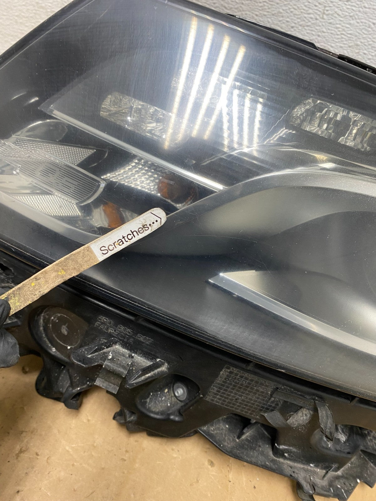 2009-2012 Audi Q5 Left Driver LH Side Xenon HID Headlight AC8598 DW4
