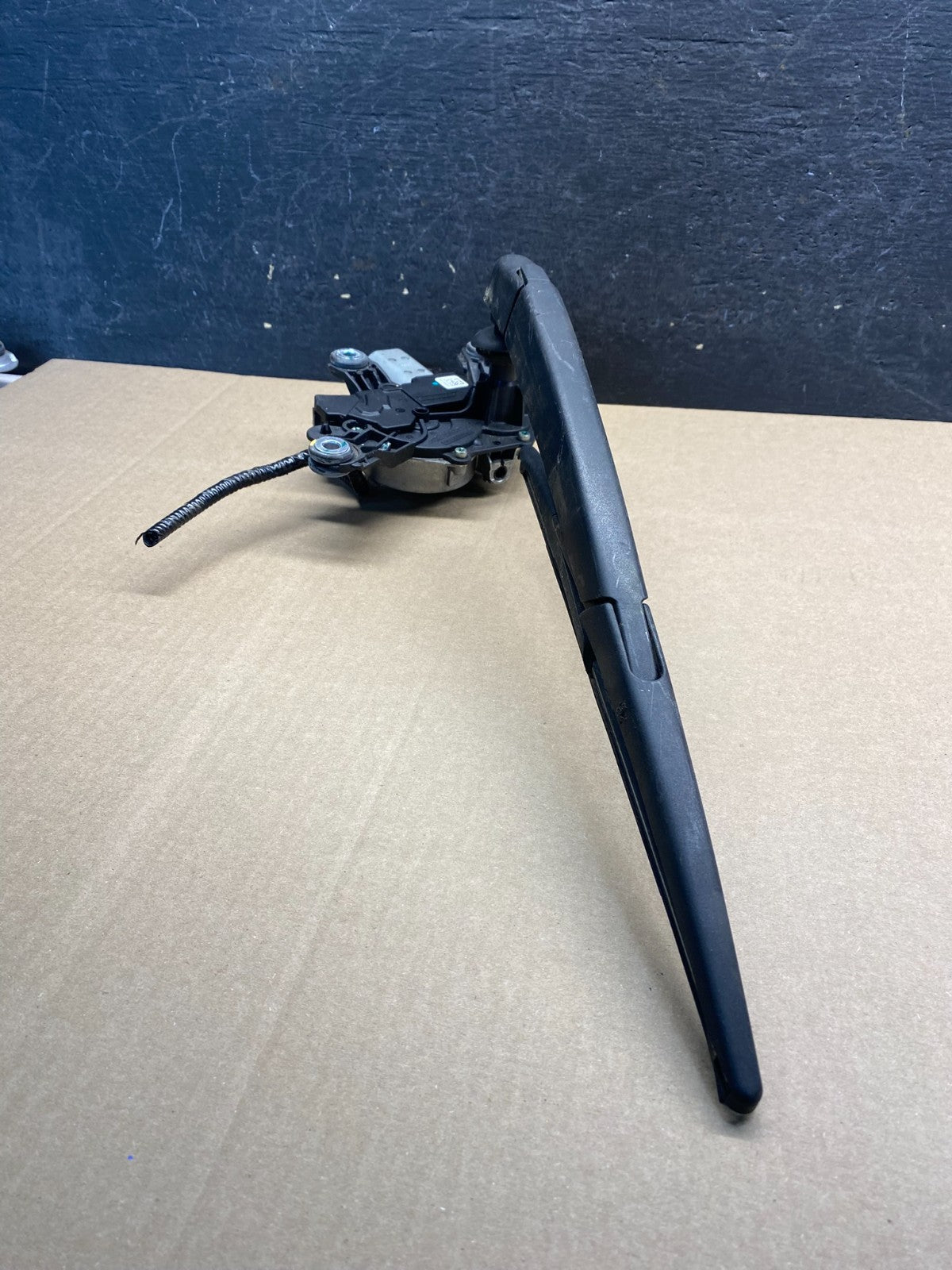 2013-2020 Nissan Pathfinder Back Door Rear Wiper Motor Wiper Blade ag9626 DG2