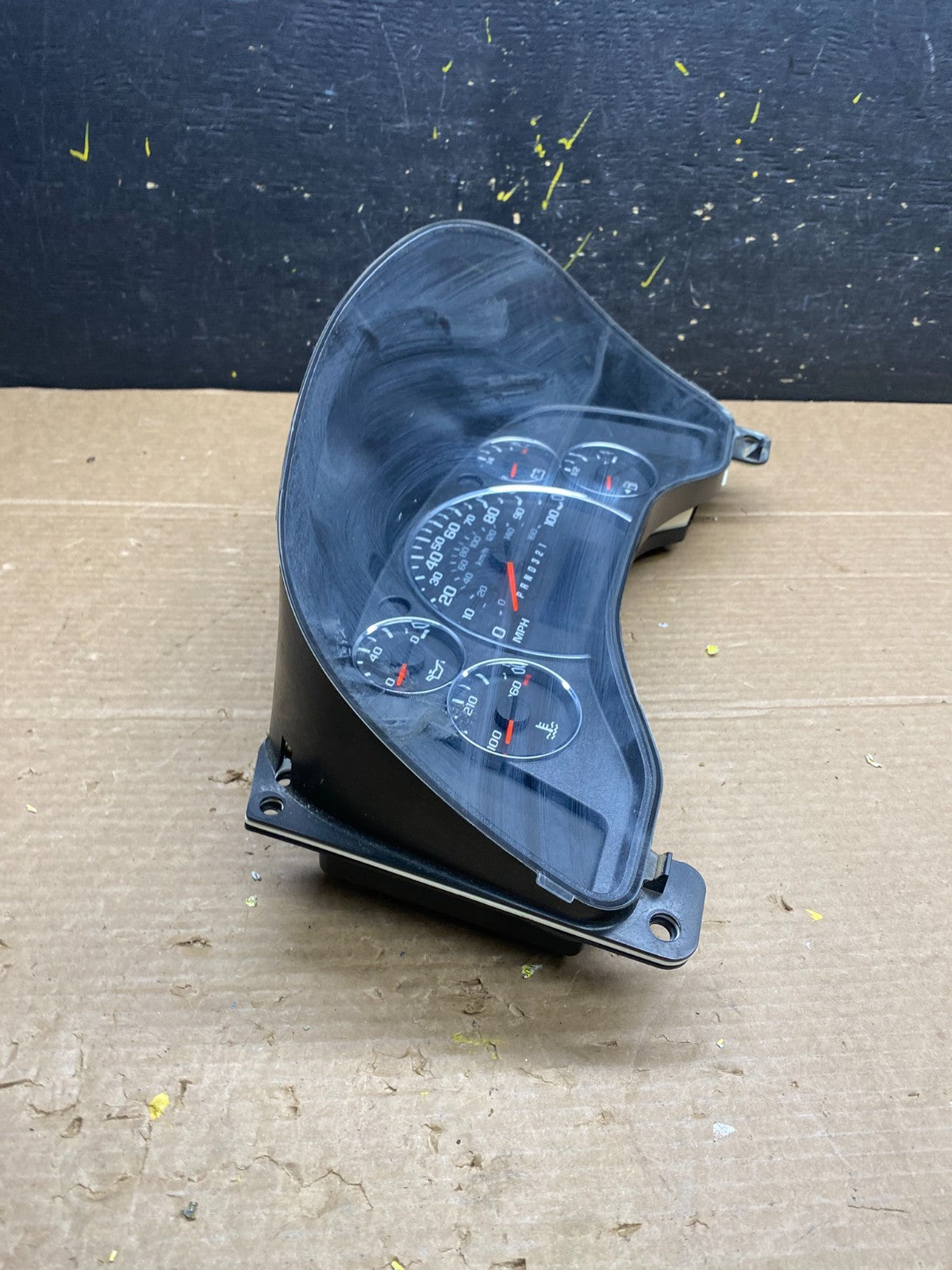 2008 to 2010 Chevrolet Express 1500 Speedometer Cluster Gauge W0368 DG1