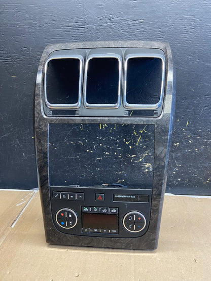 2007 - 2012 GMC Acadia A/C Heater Climate Control Radio Panel Bezel OE AB1897 DG0