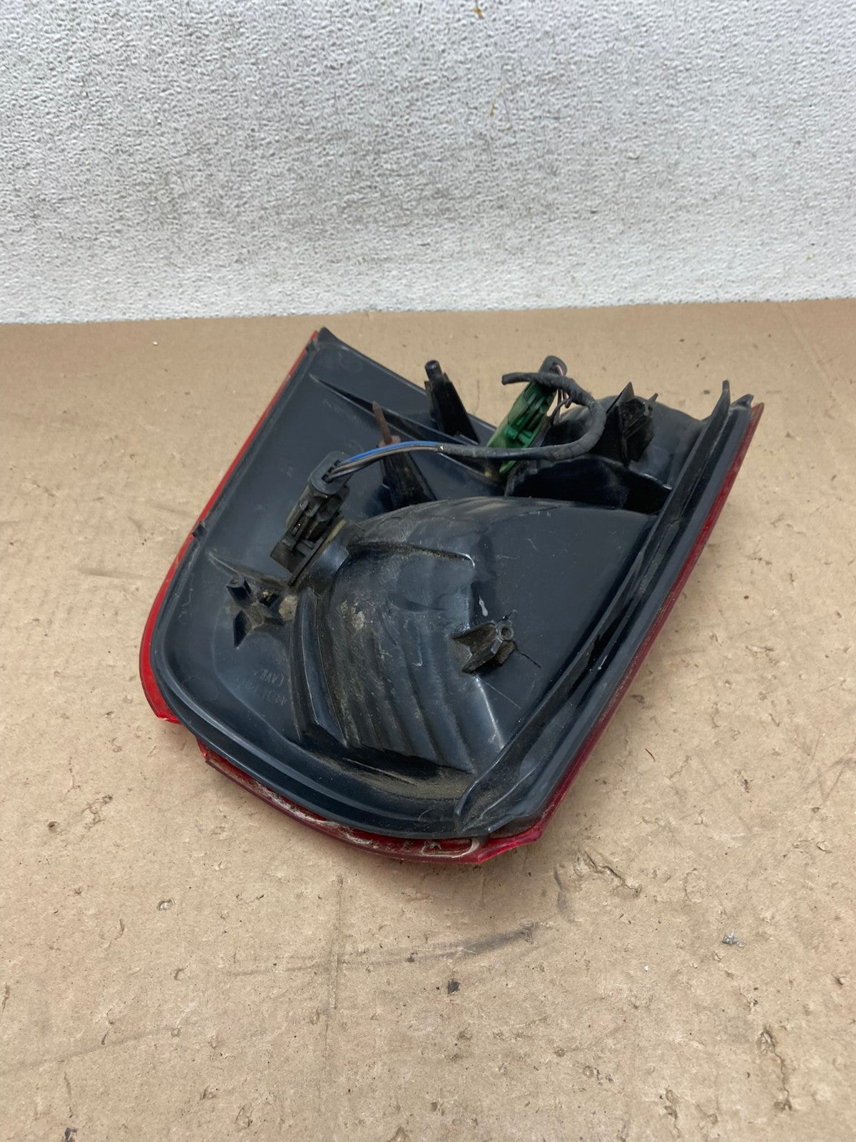 2002 to 2005 Ford Explorer Left Driver Lh Side Tail light AG5411 LK6
