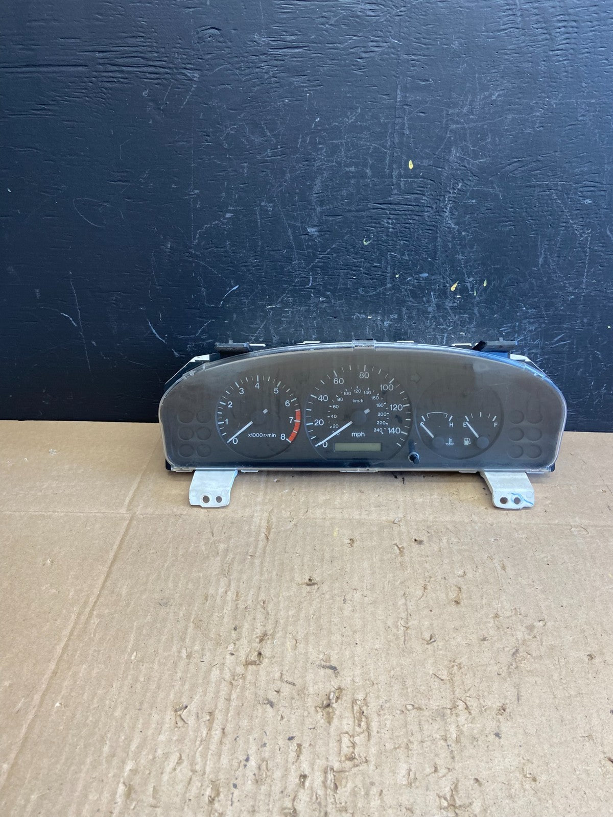 1998 to 2000 Mazda 626 Speedometer Cluster ab5562 DG0