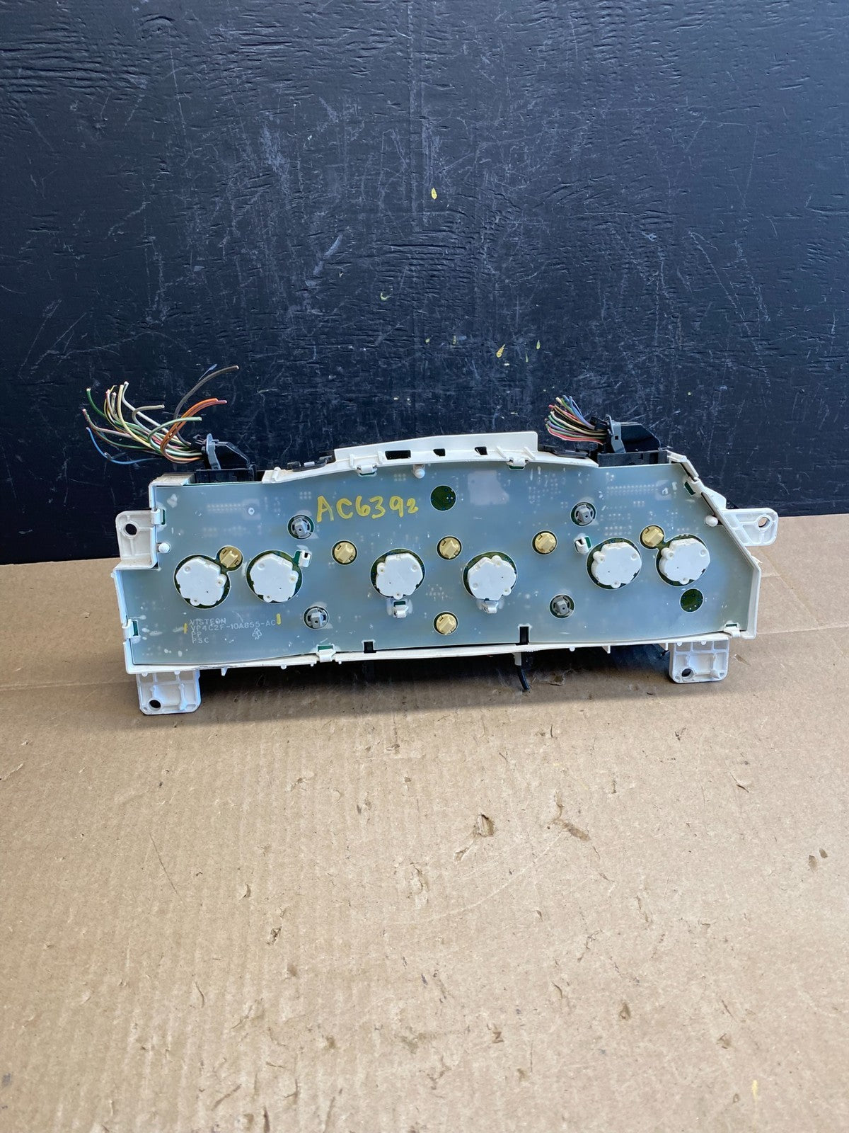 2006 Ford E350 Gauge Speedometer Cluster AC6392 DG4