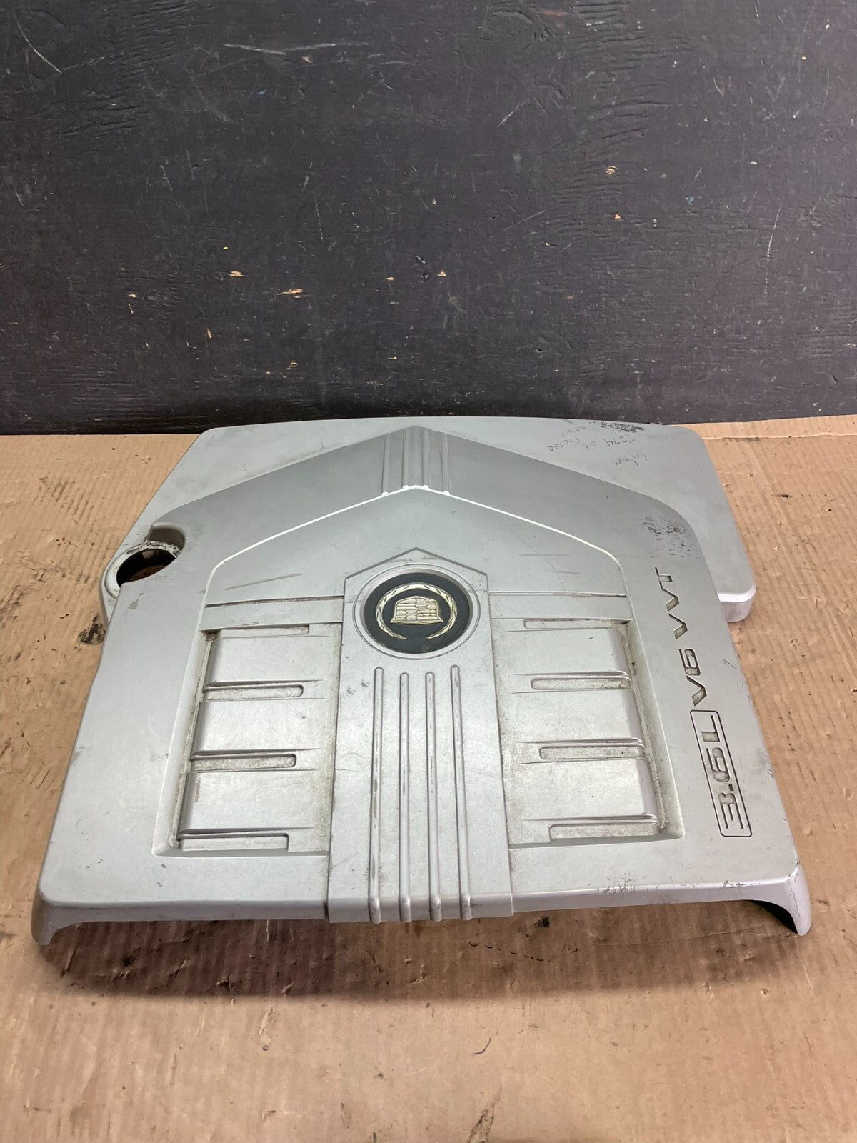2004 to 2007 Cadillac CTS 3.6L Plastic Engine Cover Shield L9672 PS1