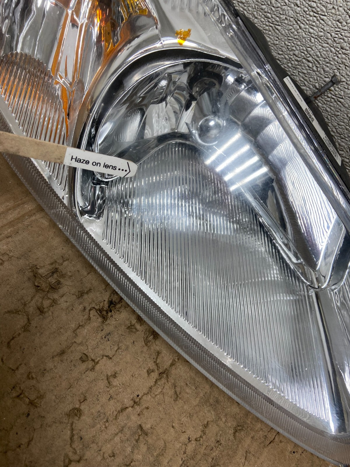 2001 to 2002 Chrysler Sebring Left+Right Side Headlights Z1055 DW4
