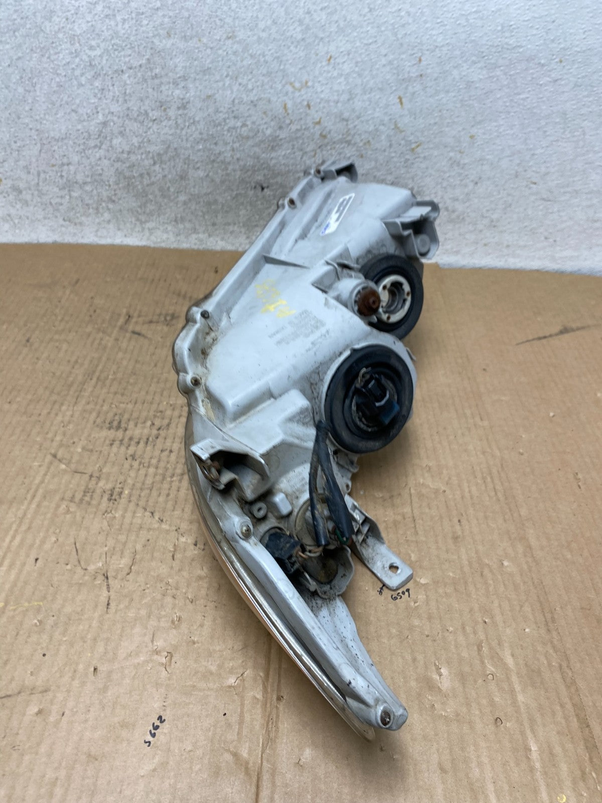 2007 - 2009 Toyota Camry Halogen Right Passenger Headlight DEPO AI6575 DW7