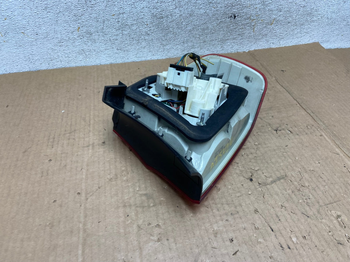2009 2010 BMW 323i 325i 328i 335i 3 Series Left Driver Tail Light AI5426 LK4