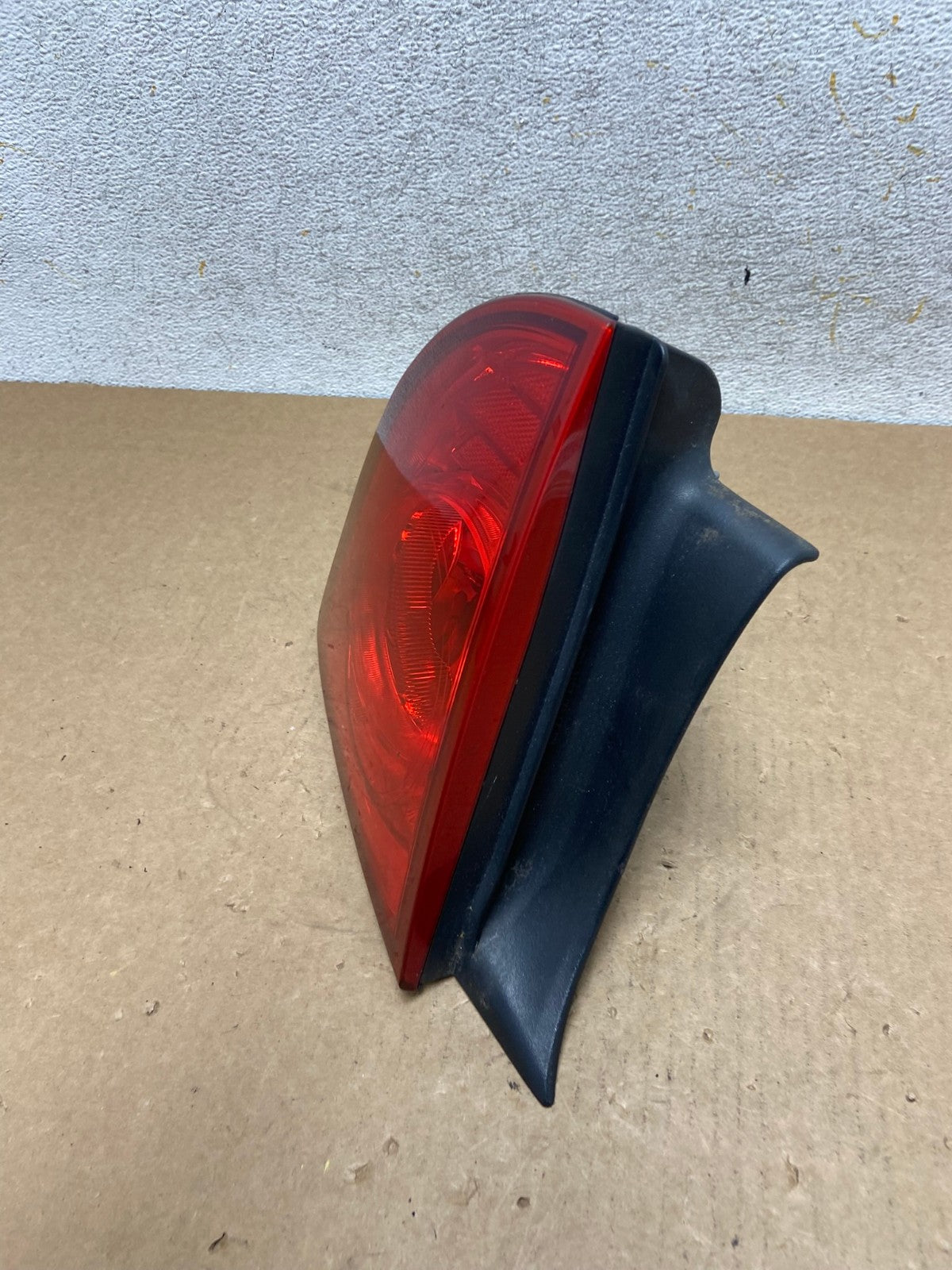 2008 2012 Chevrolet Malibu Left Driver Lh Side Tail Light AI3392 LK1