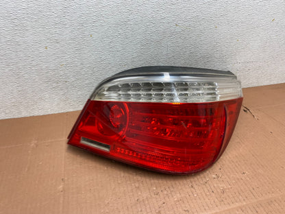 2008 2009 2010 BMW 5 525i 530i Right Passenger Rh Tail Side Light L9843 GD2