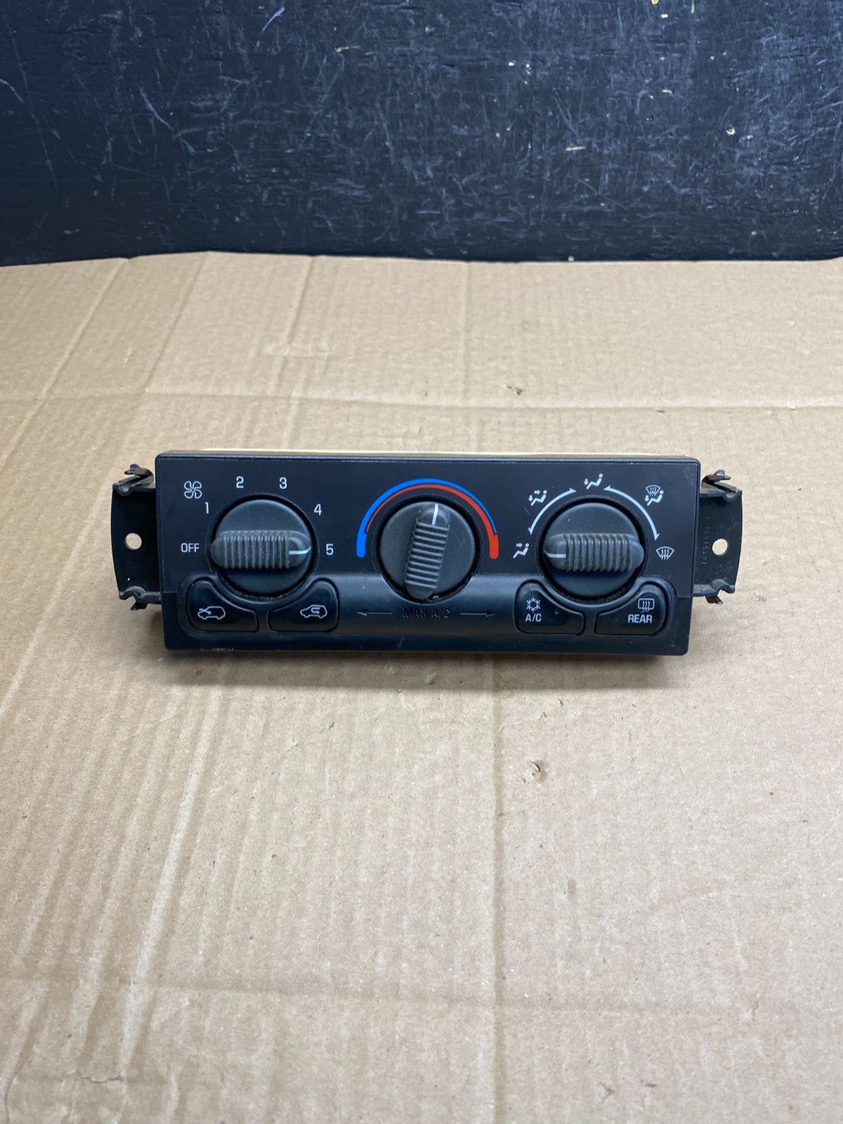 1999 to 2002 Chevrolet Silverado HVAC Heater Climate Control Module AC9326 DG0