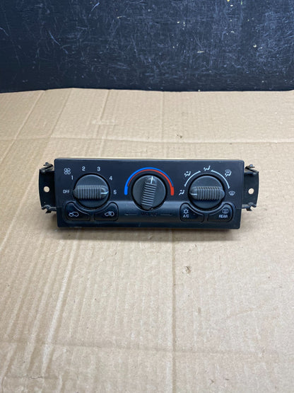 1999 to 2002 Chevrolet Silverado HVAC Heater Climate Control Module AC9326 DG0