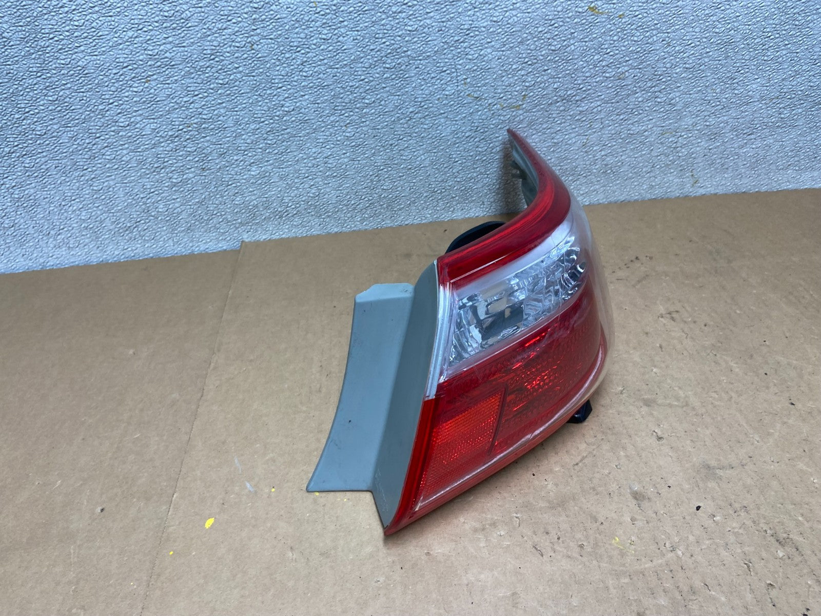 2007 2008 2009 Toyota Camry Right Passenger Side Tail Light TYC Z6837 DW2