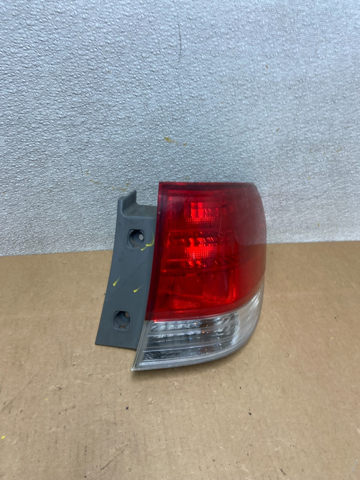 2008 2009 2010 Honda Odyssey Right Passenger Side Tail Light Z6701 DW2