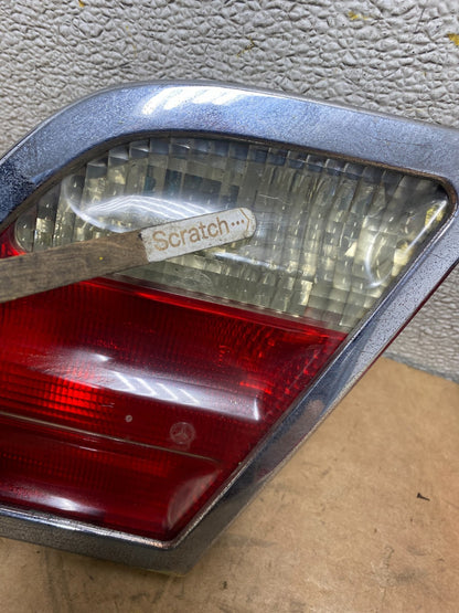 2000-2002 Mercedes-Benz E-CLASS E430 E320 Left Driver Side Tail Light T3750 DW4