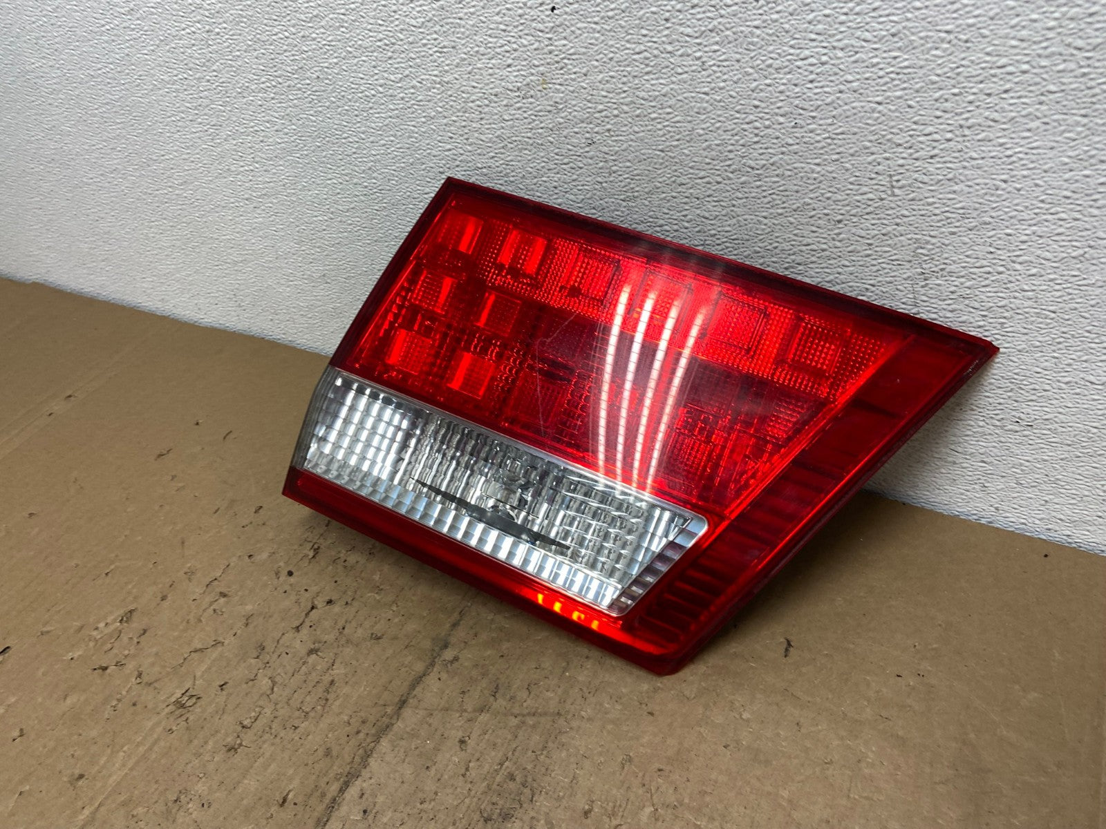 2005 2006 2007 Honda Odyssey Inner Right Passenger RH Tail Light AC7236 LK1