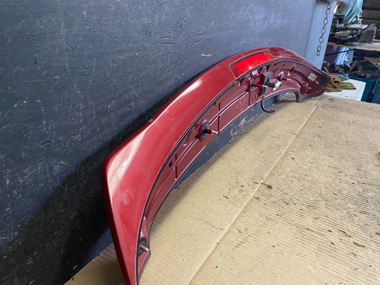 2013 to 2016 Hyundai Santa Fe Rear Spoiler W/3rd Brake Light T6787 DG9