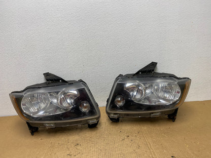 2011-2013 Jeep Grand Cherokee Left+Right Halogen Headlights AC8122 DW0