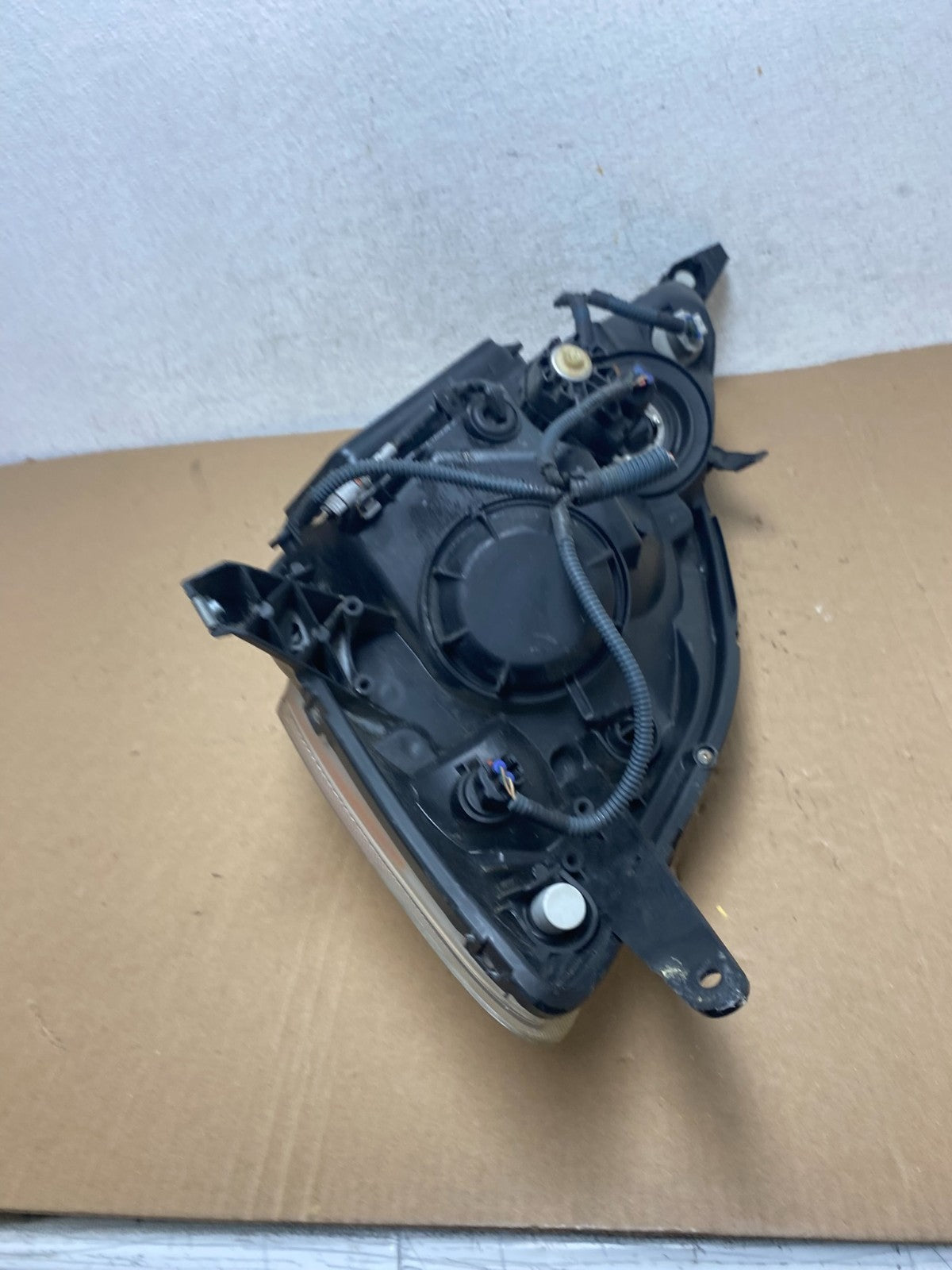 2006 to 2010 Toyota Sienna Right Passenger Rh Side Headlight Xenon AD7943 DW6