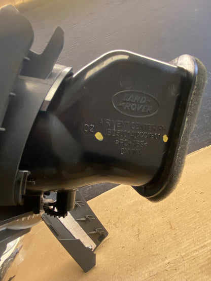 2005 to 2009 Land Rover LR3 Center Air Vent AH3962 PS4