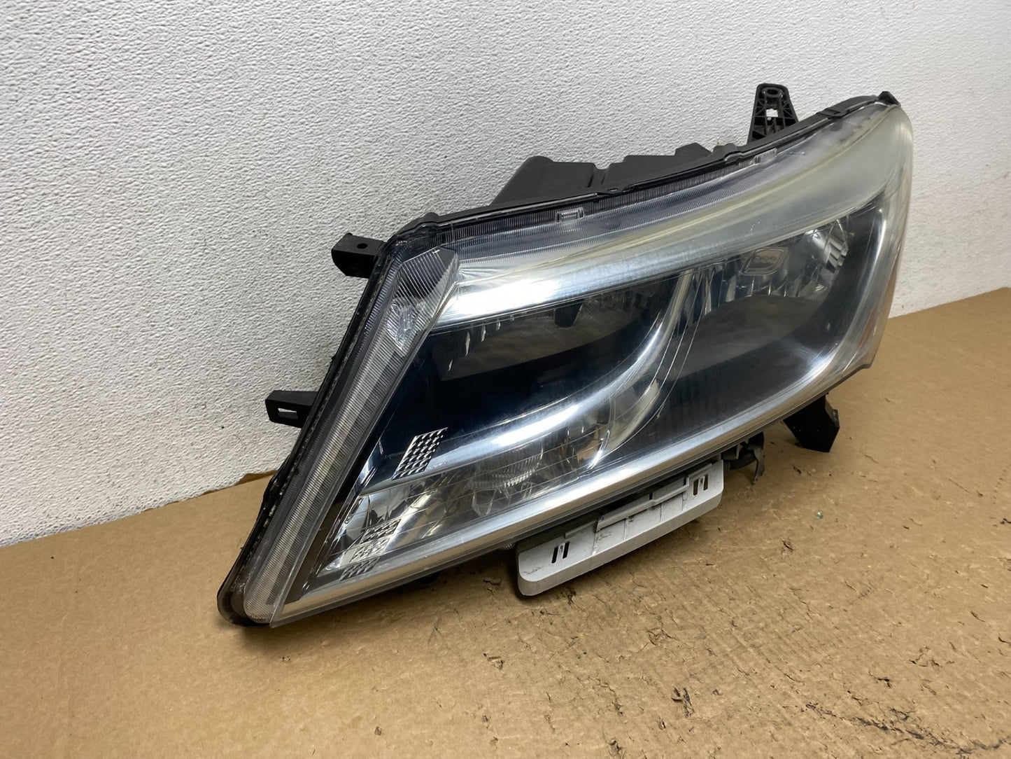 2013 - 2016 Nissan Pathfinder Left Driver LH Side Headlight Halogen AF8198 D2