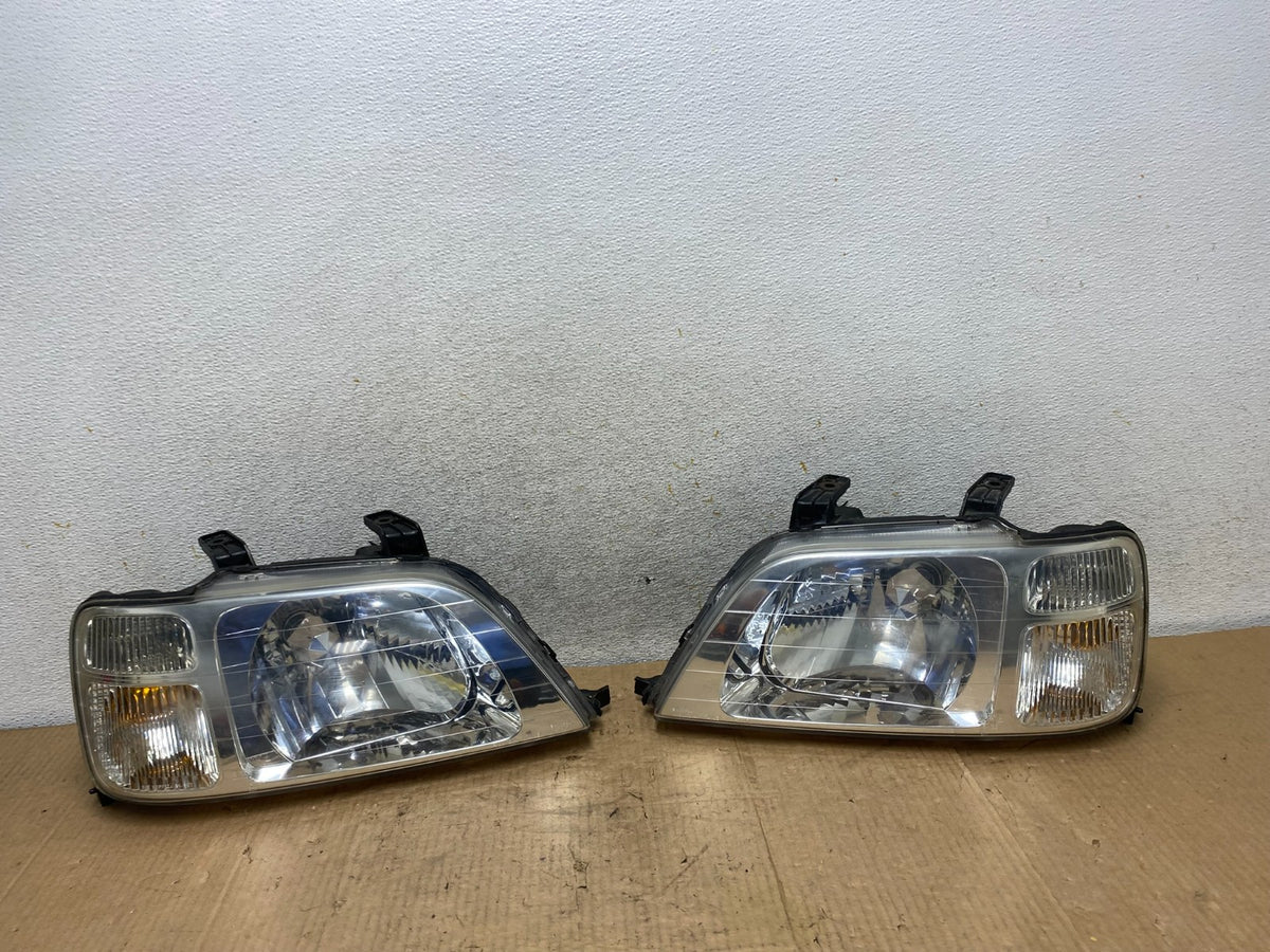 1997 to 2001 Honda CR-V Crv Left+Right Set Chrome Headlights Halogen AI8070 DW0