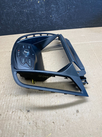 2013 2014 2015 2016 Ford Escape Dash Radio Control Panel Bezel ac6452 DG2