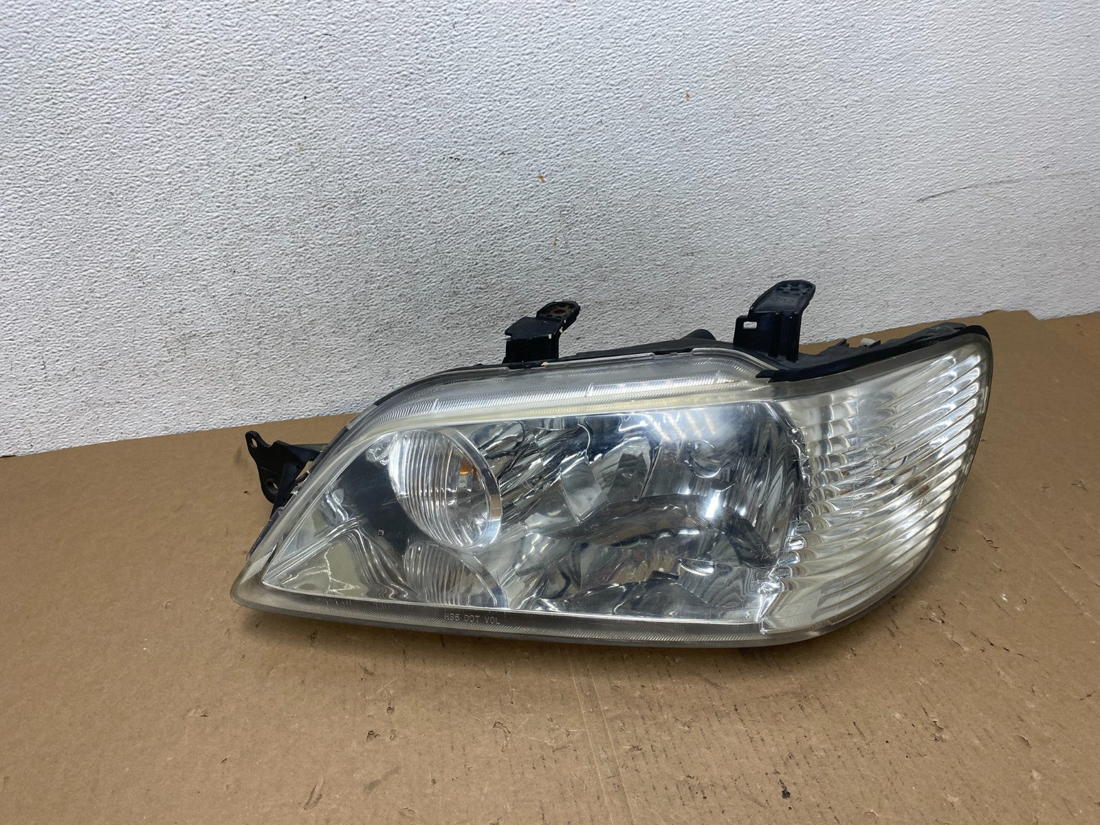 2002 - 2003 Mitsubishi Lancer Left Driver LH Side Headlight Halogen AD8039 DW0