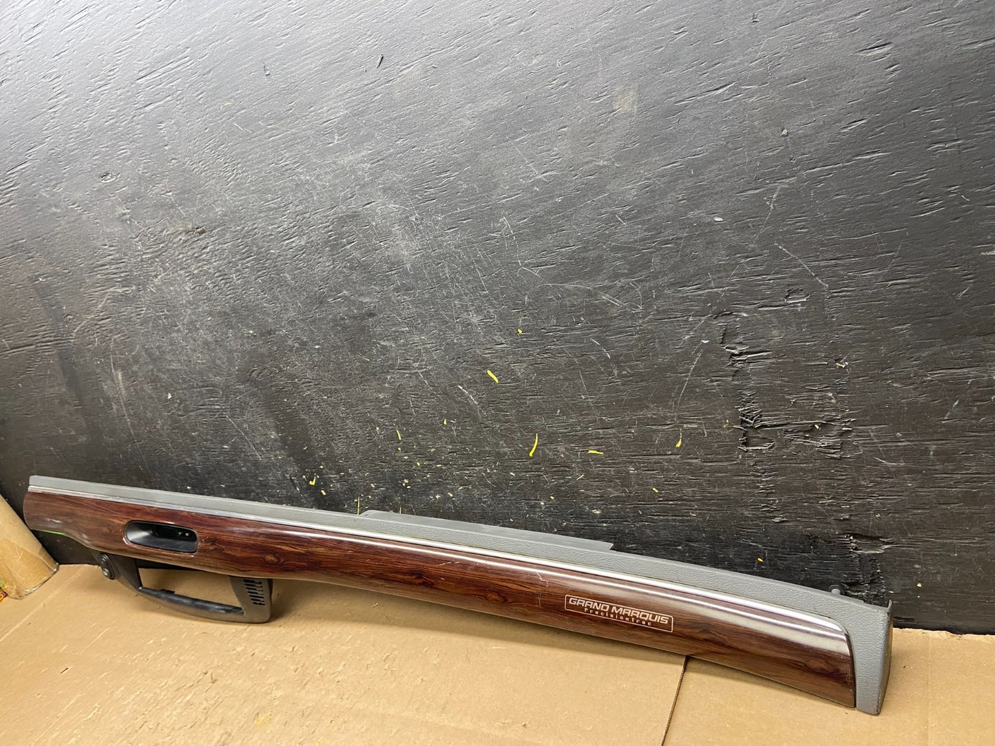 1998 - 2002 Mercury Grand Marquis Center Console Dash Panel Clock Bezel t6121 DG2