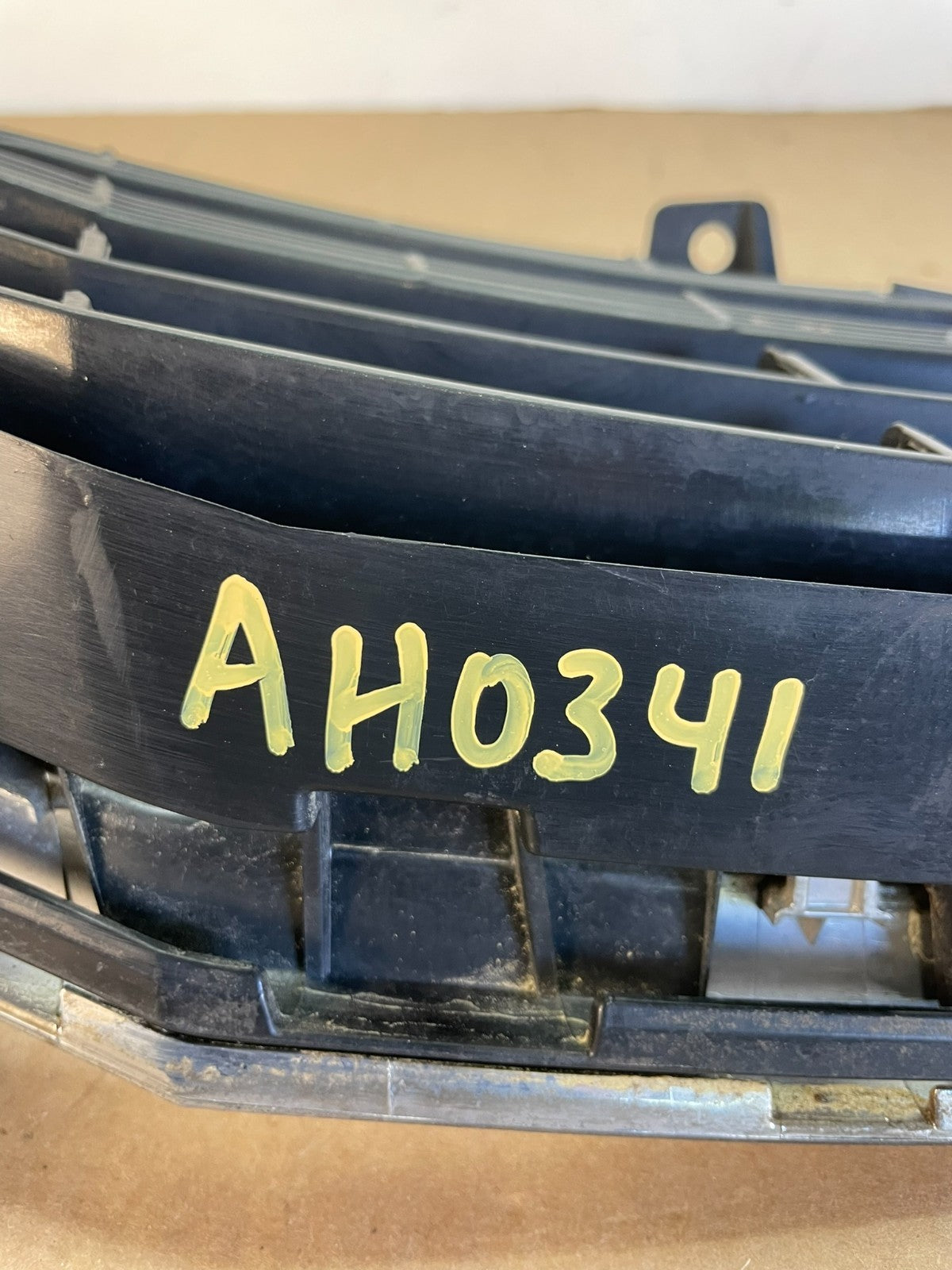 2008 2009 2010 Honda Accord Sedan Front Upper Grill Grille AH0341 DG5