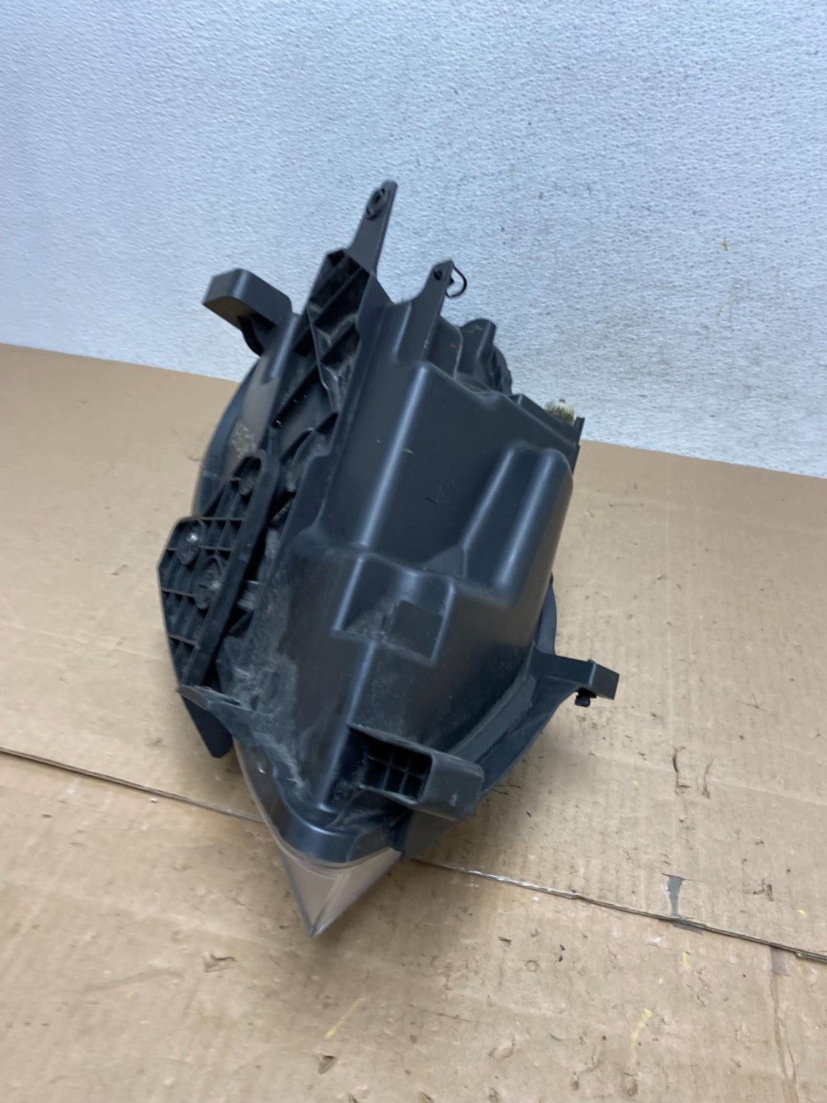 2013 to 2017 Nissan NV200 Left Driver LH Halogen Headlight AE6577 DW7