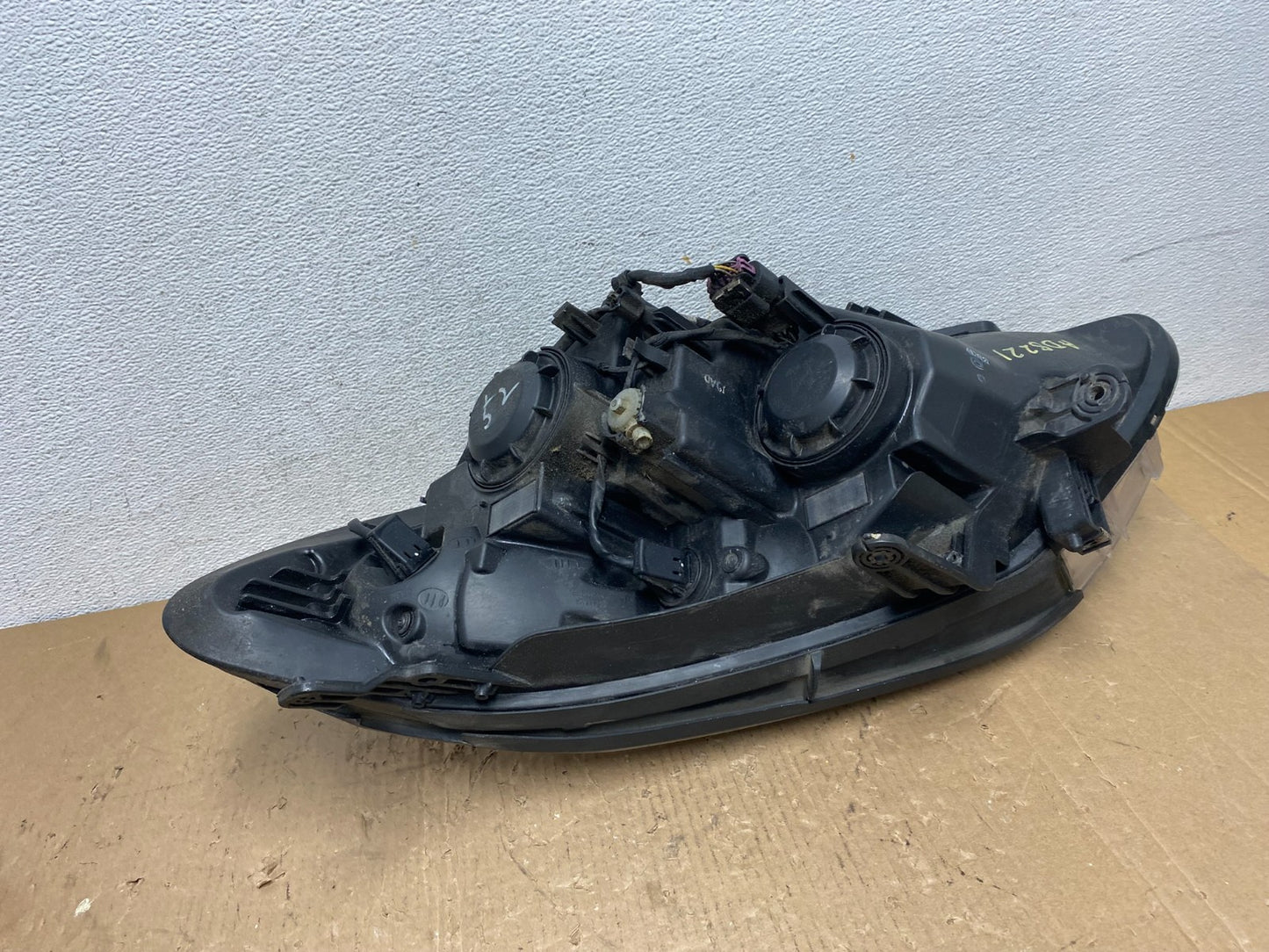 2013 - 2016 Buick Encore Right Passenger RH Side Halogen Headlight AD8221 DW5