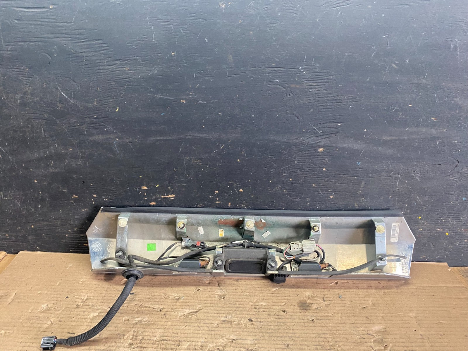 2010-2015 Gmc Terrain Lift Gate Handle Back Up with Camera Camera Panel S5601 DG4