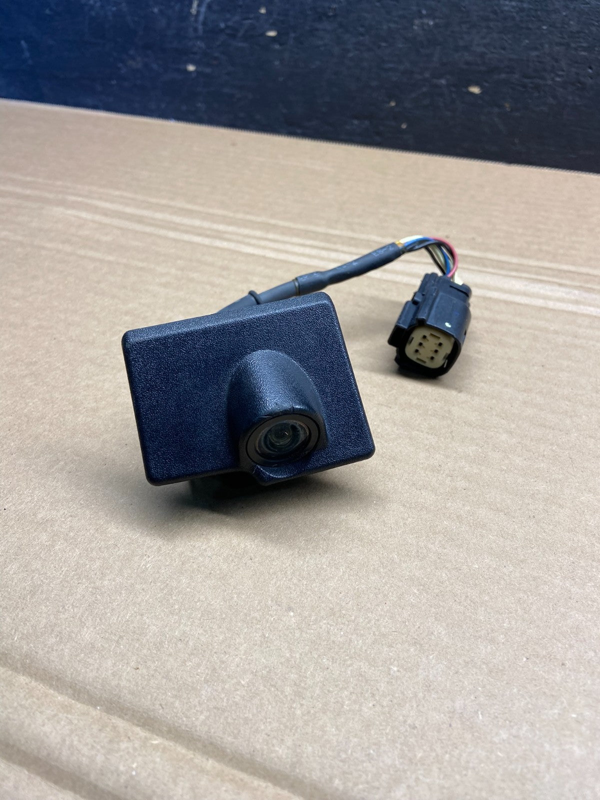 2009-2012 Lincoln MKS Trunk Back Parking Aid Rear View Camera AE4680 DG0