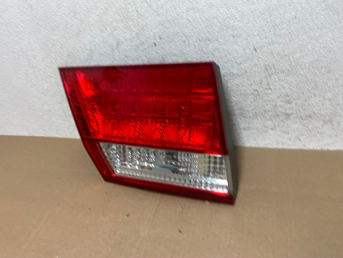 2005 2006 2007 Honda Odyssey Inner Left Driver Lh Tail Light AE4927 LK1