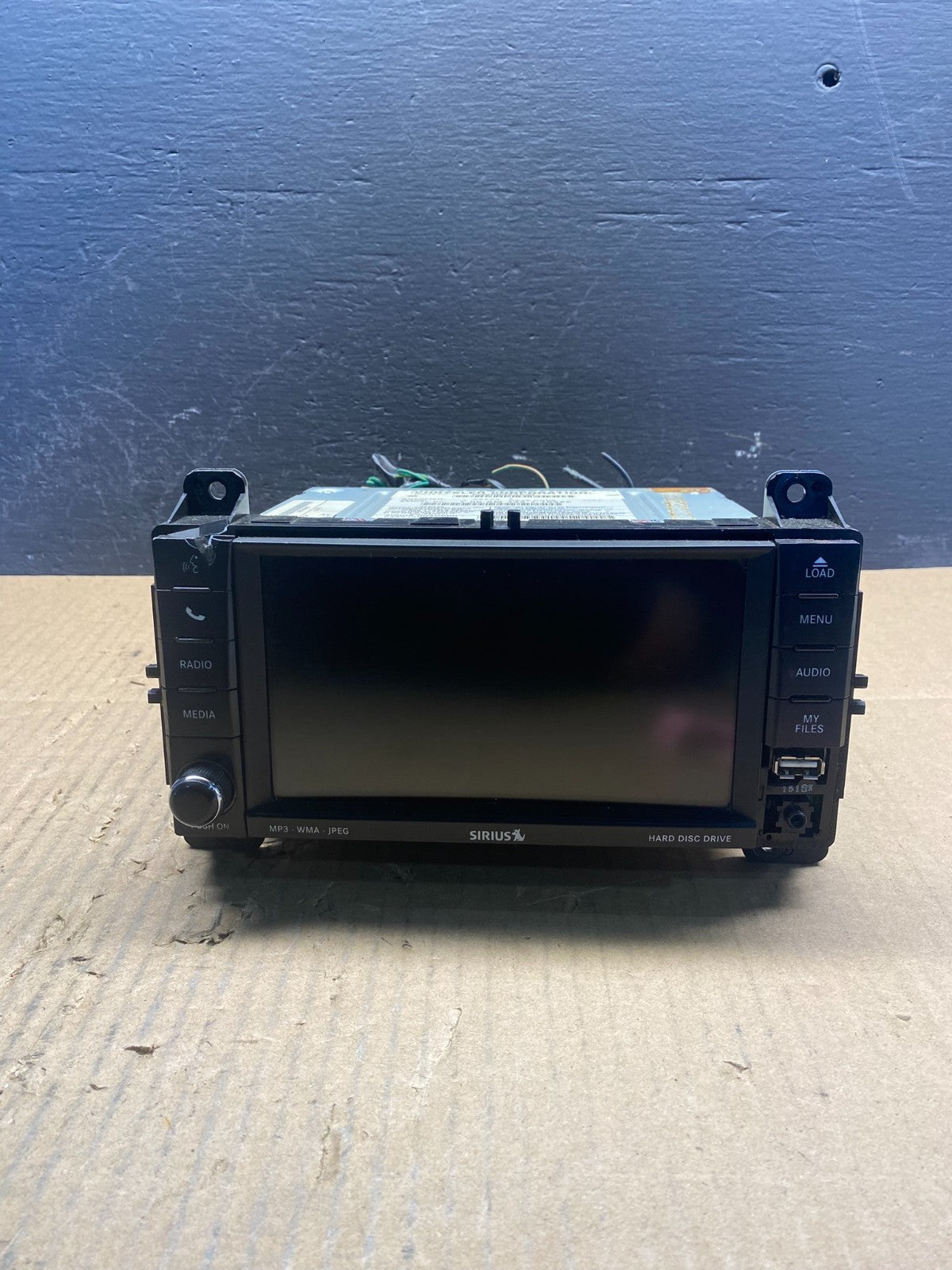2011 Jeep Grand Cherokee Navigation CD Player Satellite Radio AC27040