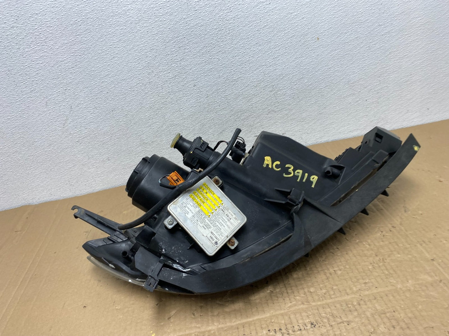 2004 to 2009 Mazda 3 Hatchback Left Driver LH Side Xenon Headlight AC3919 DW10