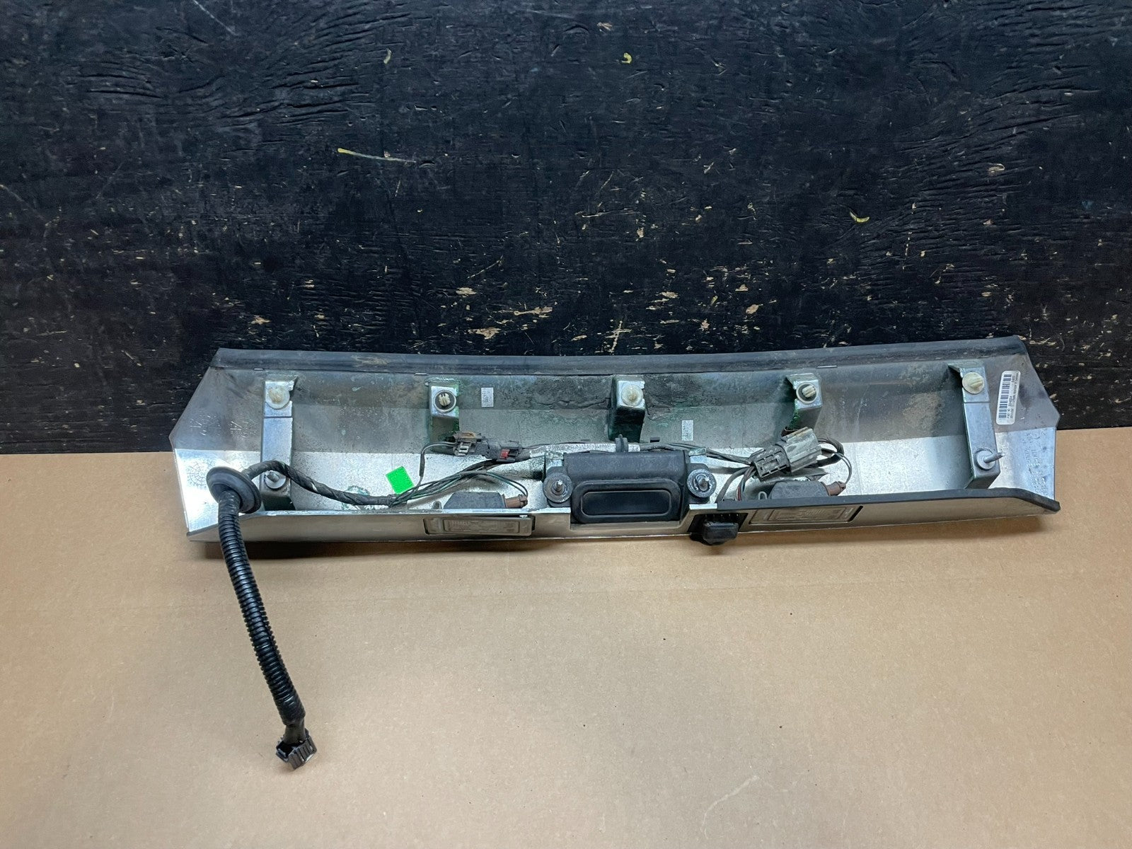 2010-2015 Gmc Terrain Lift Gate Handle Trim Back Up Camera 20881057 Z8192 DG6