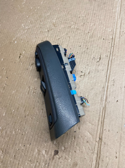 2003-2006 Chevrolet Silverado Driver Side Master Window Switch AE3952 DG1