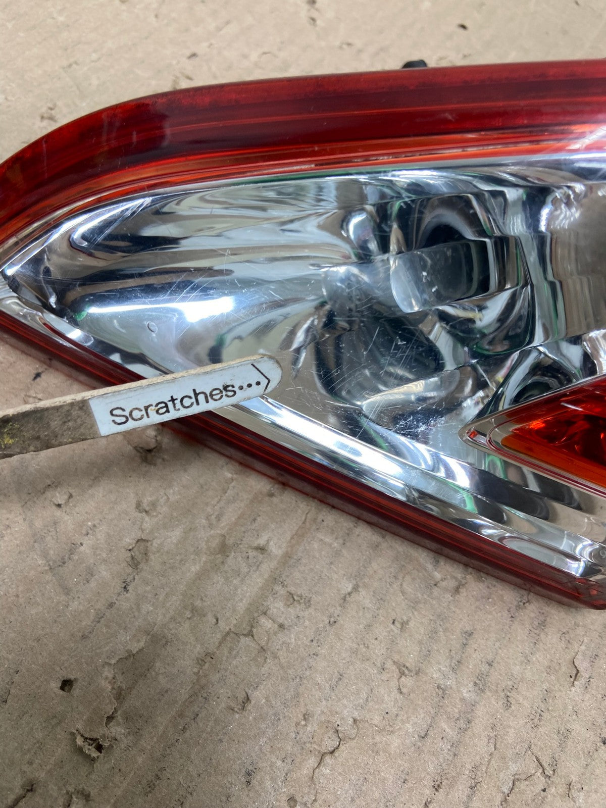 2011-2014 Nissan Murano Right Passenger RH Side Inner Tail Light AE9773 LK3