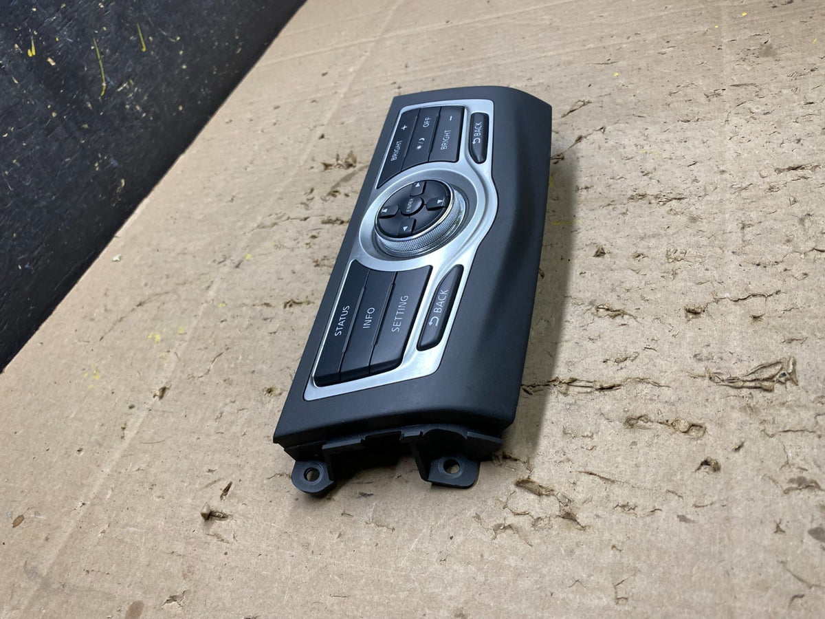 2009-2014 Nissan Murano AM FM Radio CD Control Panel U5245 DG1