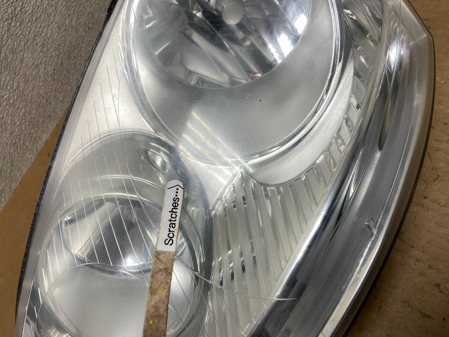 2005 to 2010 Volkswagen Jetta Left Driver LH Side Headlight Halogen Z7875 DW3