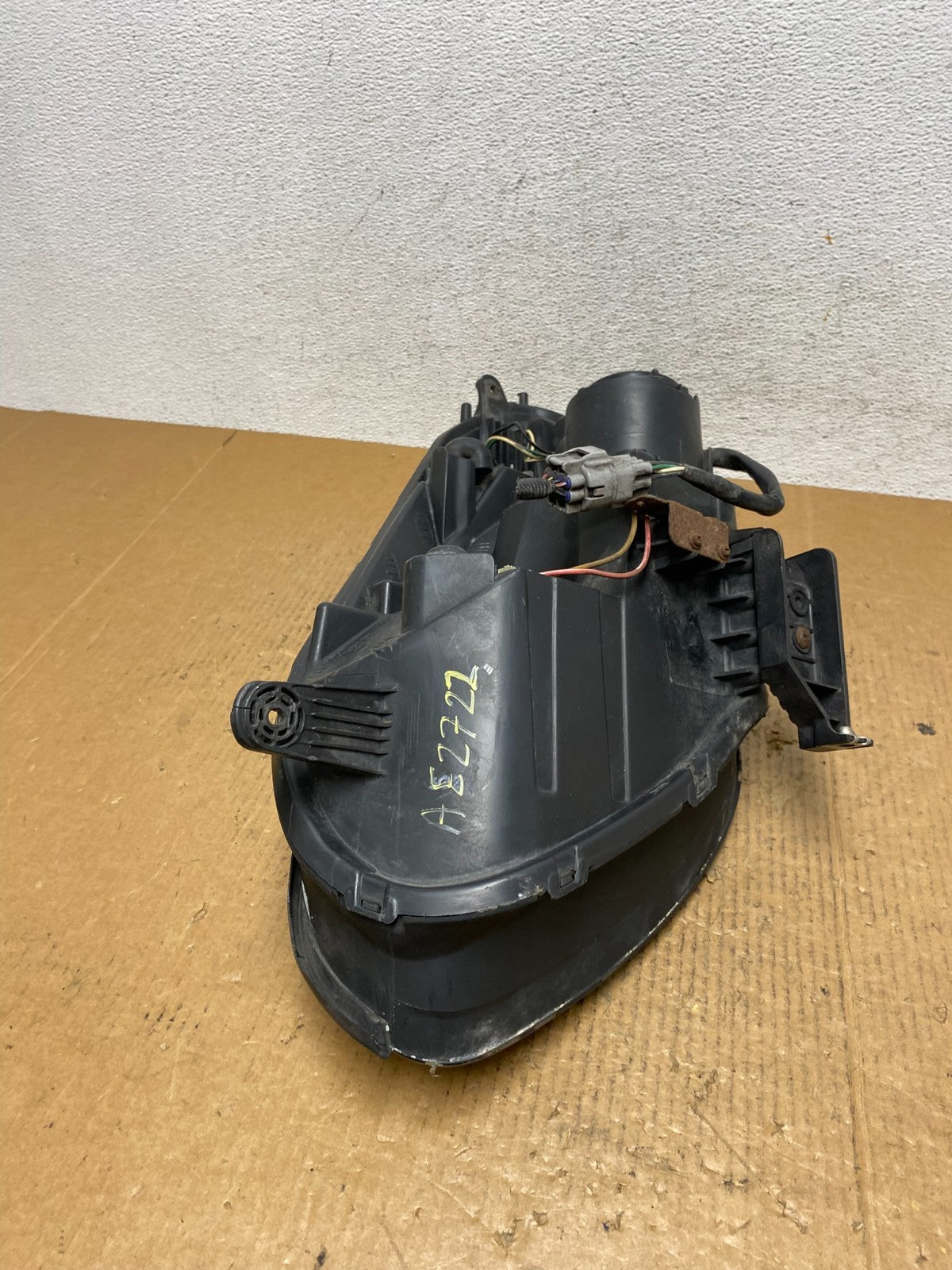 2006 - 2007 Subaru Tribeca B9 Right Passenger RH Halogen Headlight AE2722 DW9