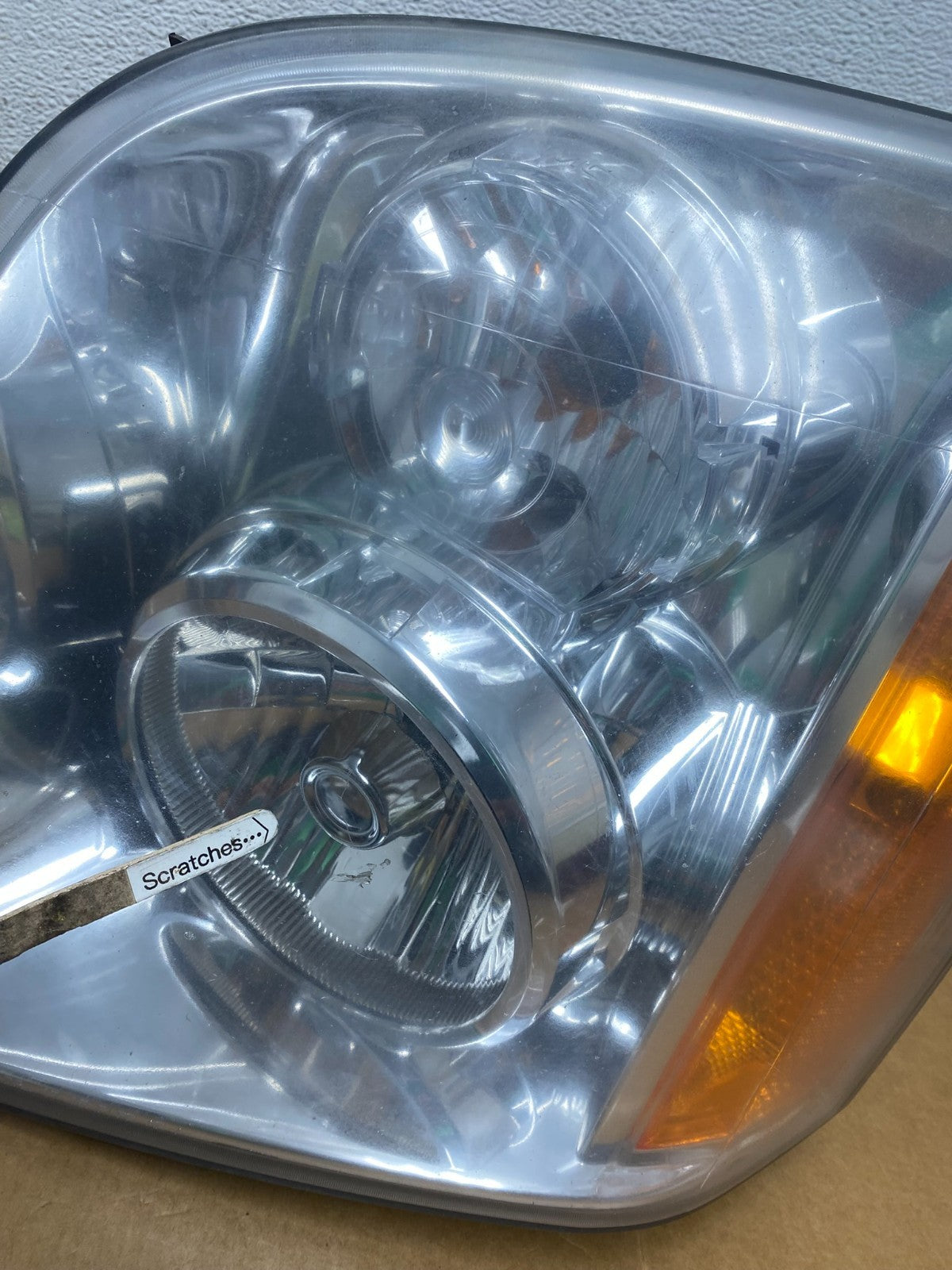 2007-2014 GMC Yukon Halogen Headlight Left Driver LH Side AD8902 DW3