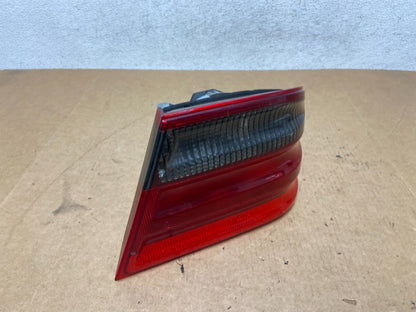 2000-2002 Mercedes-Benz E-Class E430 E320 Right Side Tail Light AE31272