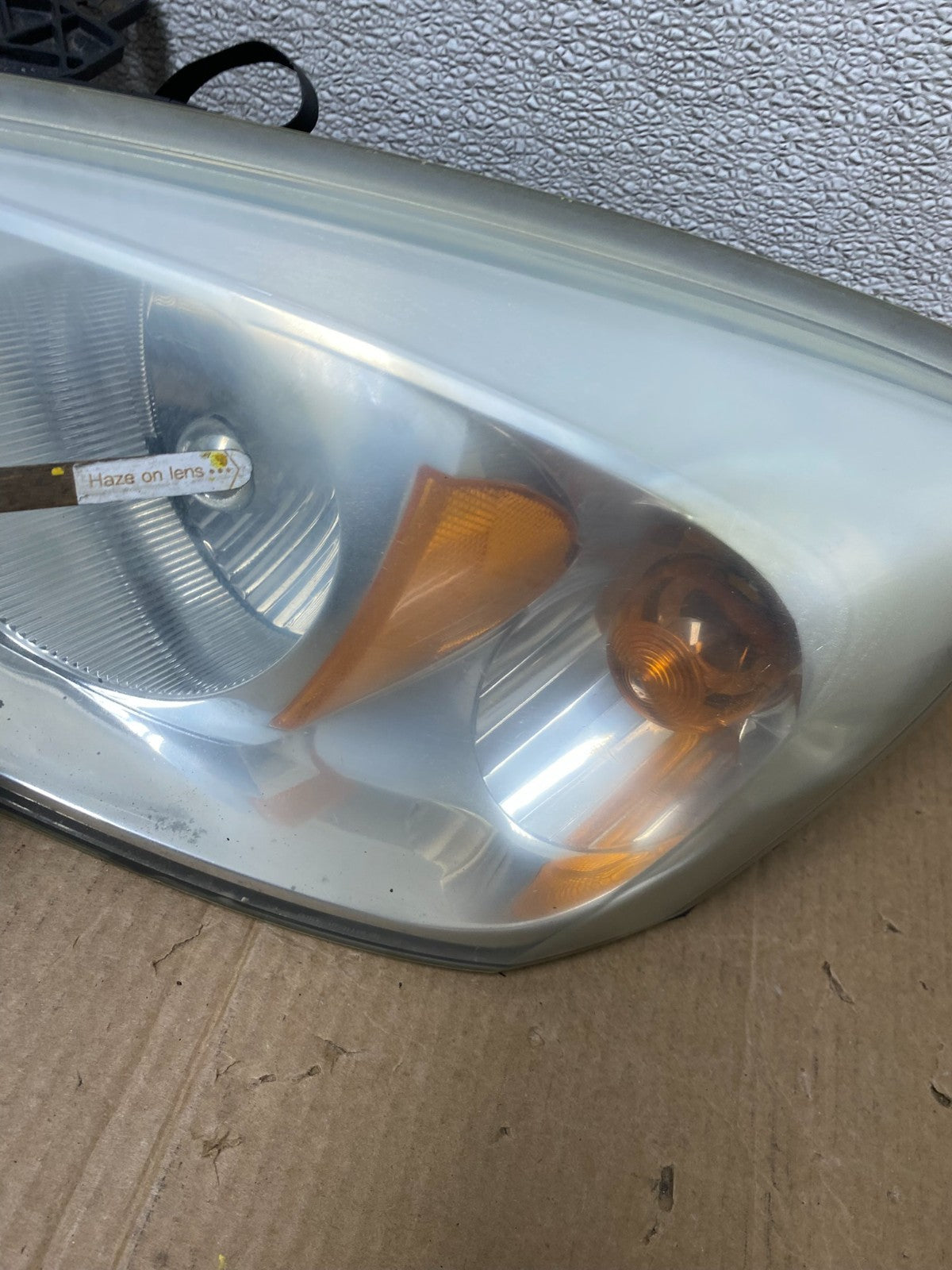 2004 to 2007 Chevrolet Malibu Left+Right Set Headlights W5304 DW10