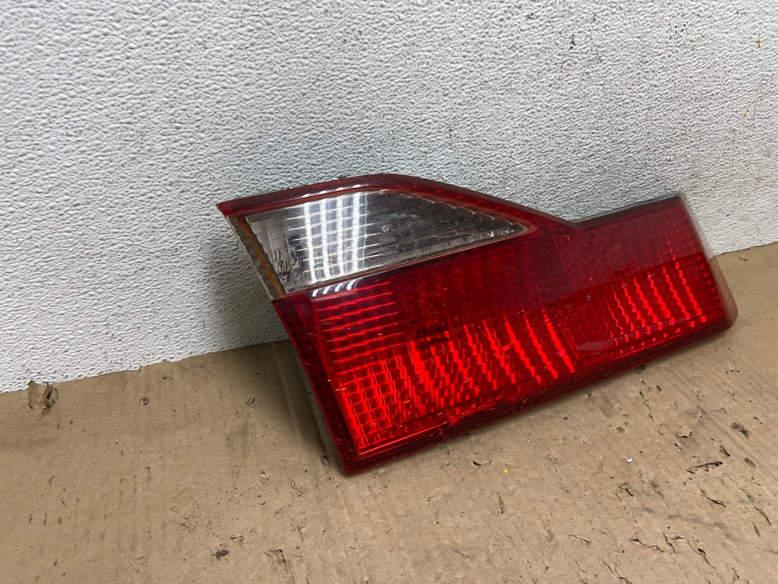 1998 to 2000 Honda Accord Left Driver LH Side Inner Tail Light AE9345 LK2