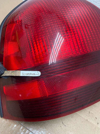 2003-2011 Mercury Grand Marquis Left Driver Lh Side Tail Light AE5038 LK3