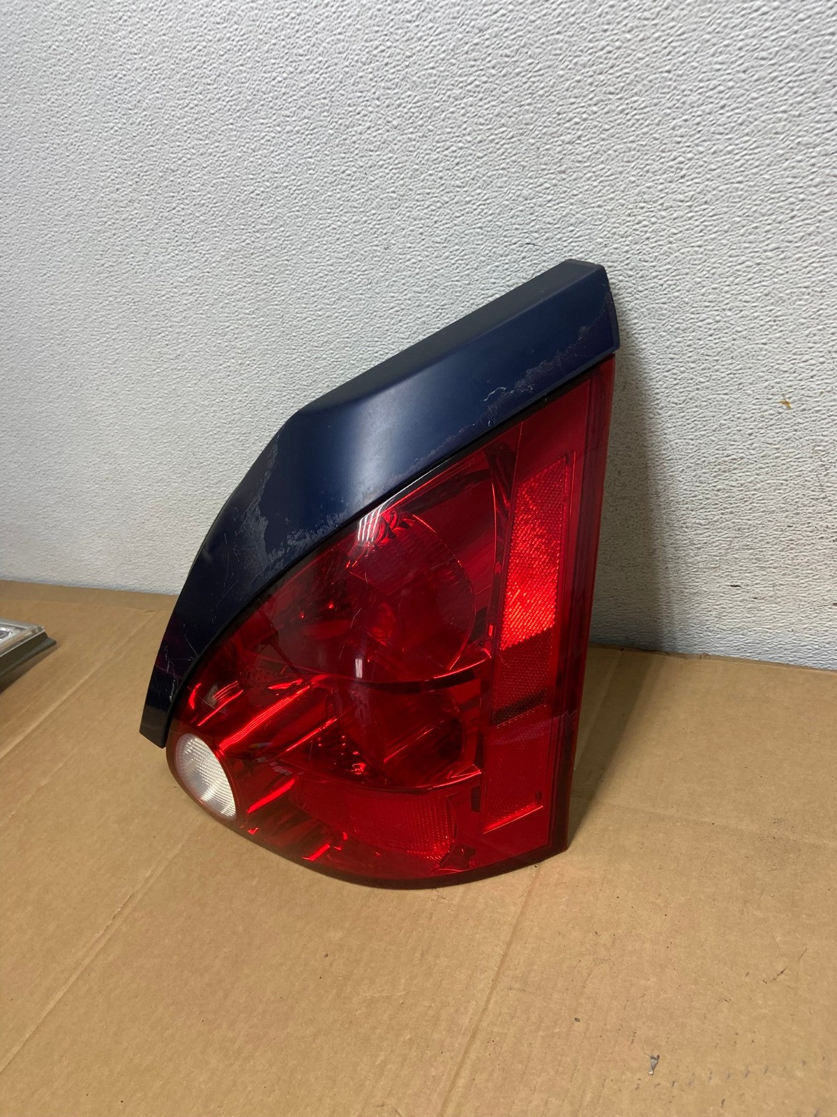 2004 2005 2006 2007 2008 Nissan Maxima Right Passenger Tail Light AD0724 LK1