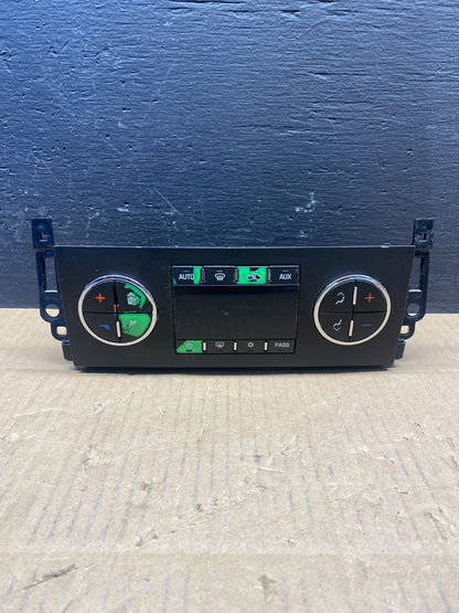 2007-2011 GMC Yukon Tahoe Automatic Climate Temperature Temp Control AD1530 DG0