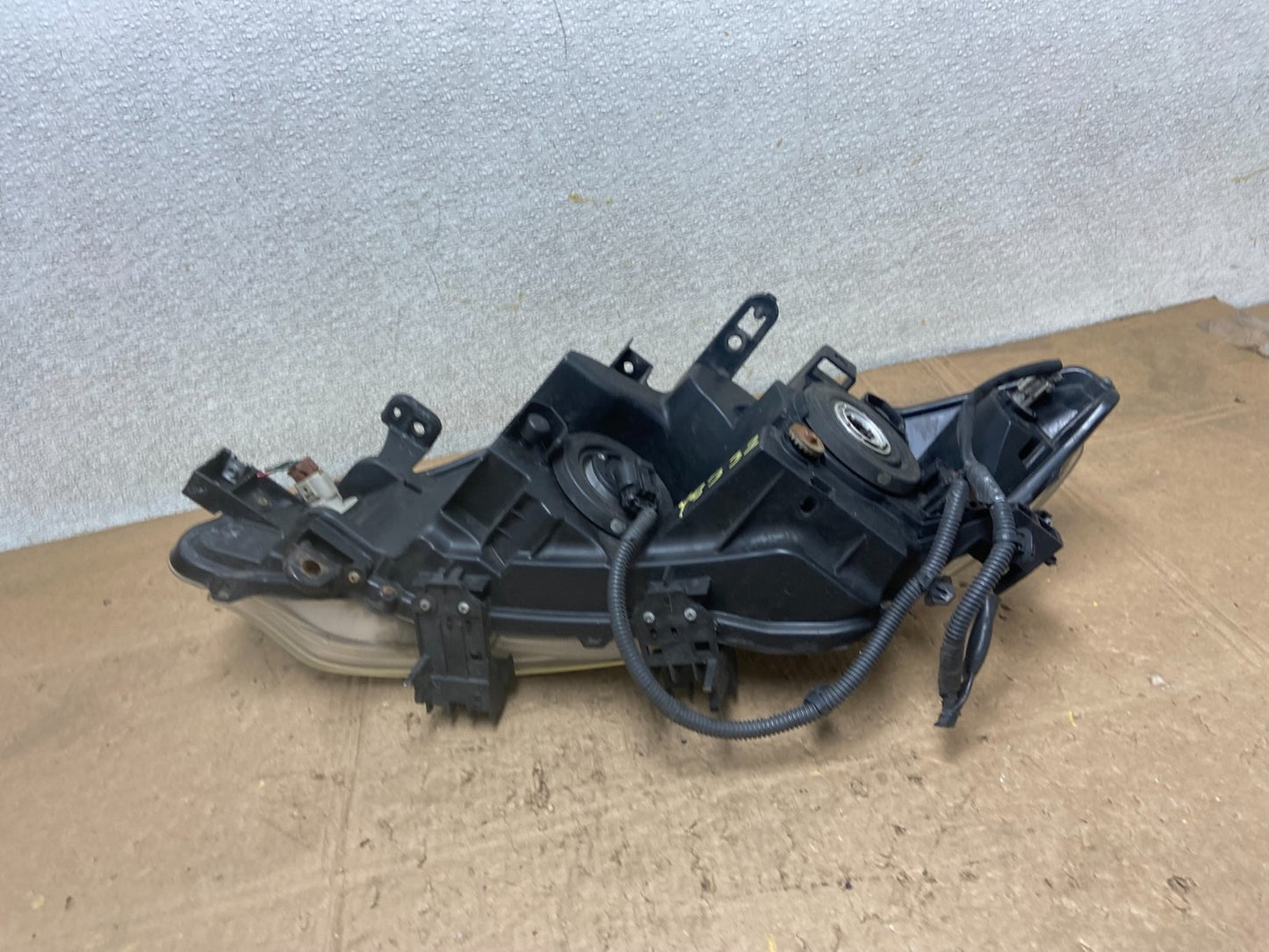 2011 to 2014 Nissan Murano Headlight Right Passenger Rh Oem Halogen Y8332 DW7
